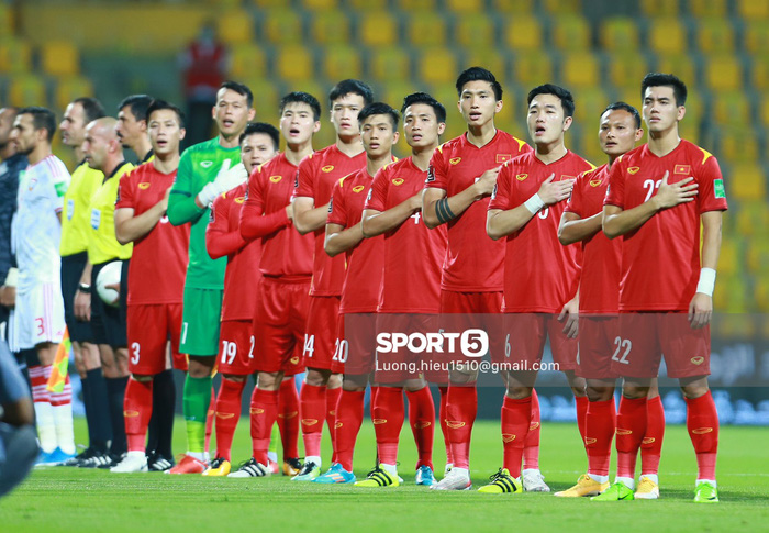 ĐT Việt Nam xếp trên Thái Lan 28 bậc trên bảng xếp hạng FIFA - Ảnh 1.