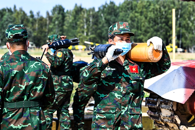 Buổi bắn hiệu chỉnh của đội tuyển xe tăng QĐND Việt Nam đạt kết quả tốt, sẵn sàng bước vào thi đấu  - Ảnh 3.