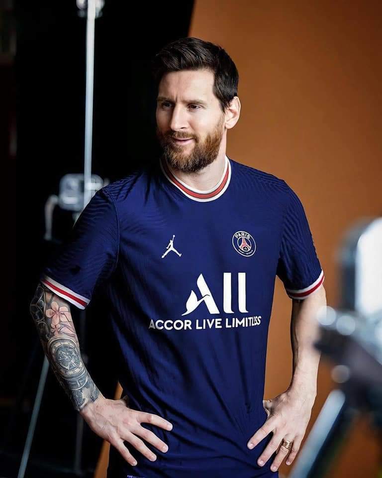 Với tài năng hàng đầu của mình, Messi đang gây ảnh hưởng lớn đến cuộc đua vô địch Ligue