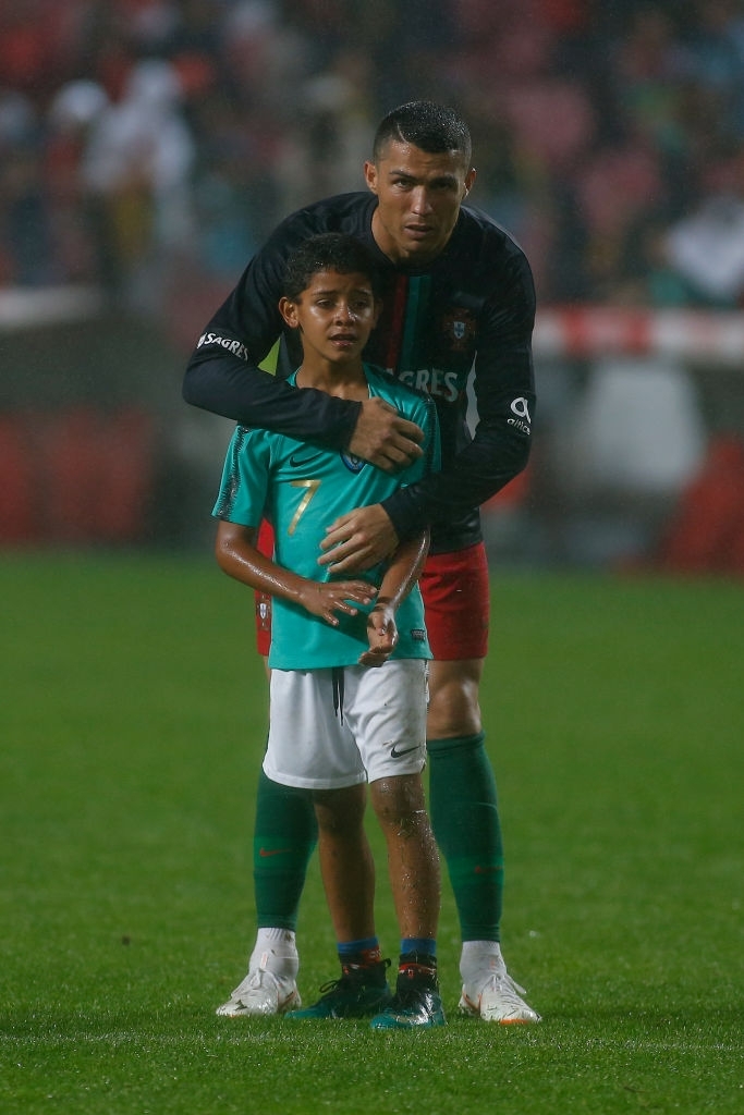 Mẹ Ronaldo tin cháu trai Cristianinho sẽ giỏi hơn cha mình tại Sporting Lisbon - Ảnh 2.