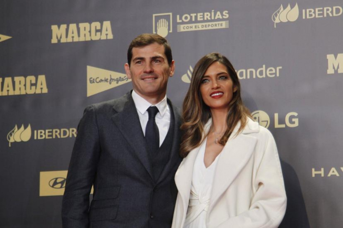 Casillas thông báo bị hack tài khoản MXH sau khi gây &quot;bão mạng&quot; vì chuyện giới tính - Ảnh 4.