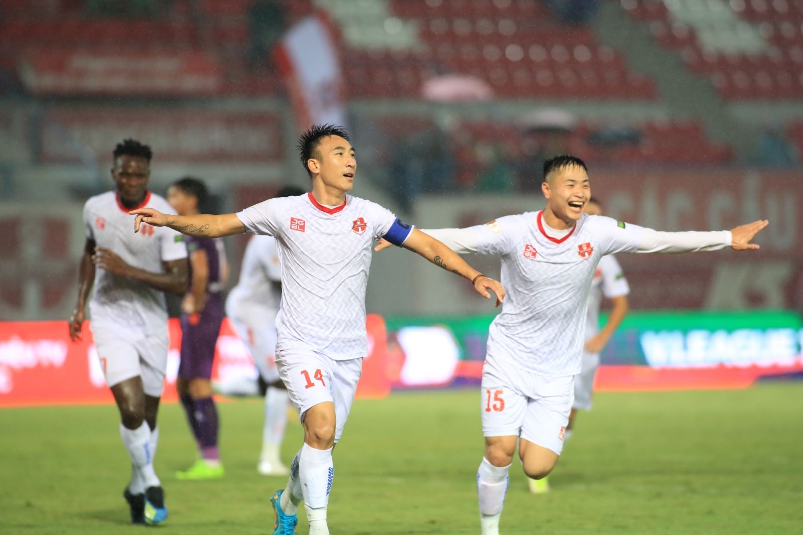 Hà Nội FC quá mạnh nhưng Hải Phòng không buông xuôi - Ảnh 2.
