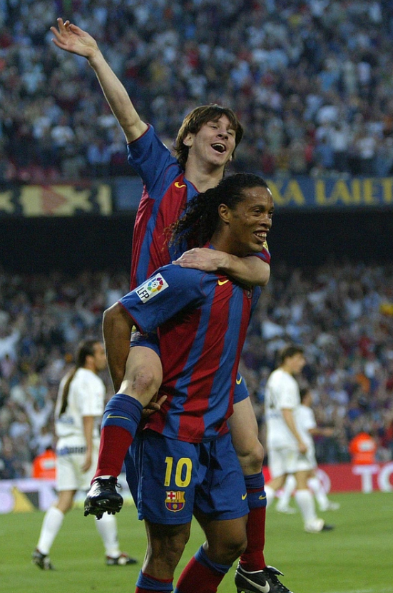 10 huyền thoại nghĩ Messi là cầu thủ xuất sắc nhất lịch sử (phần 1) - Ảnh 2.