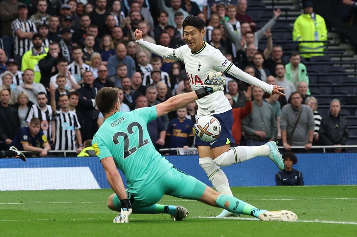 Newcastle vào top 4 Ngoại hạng Anh sau trận thắng Tottenham - Ảnh 8.