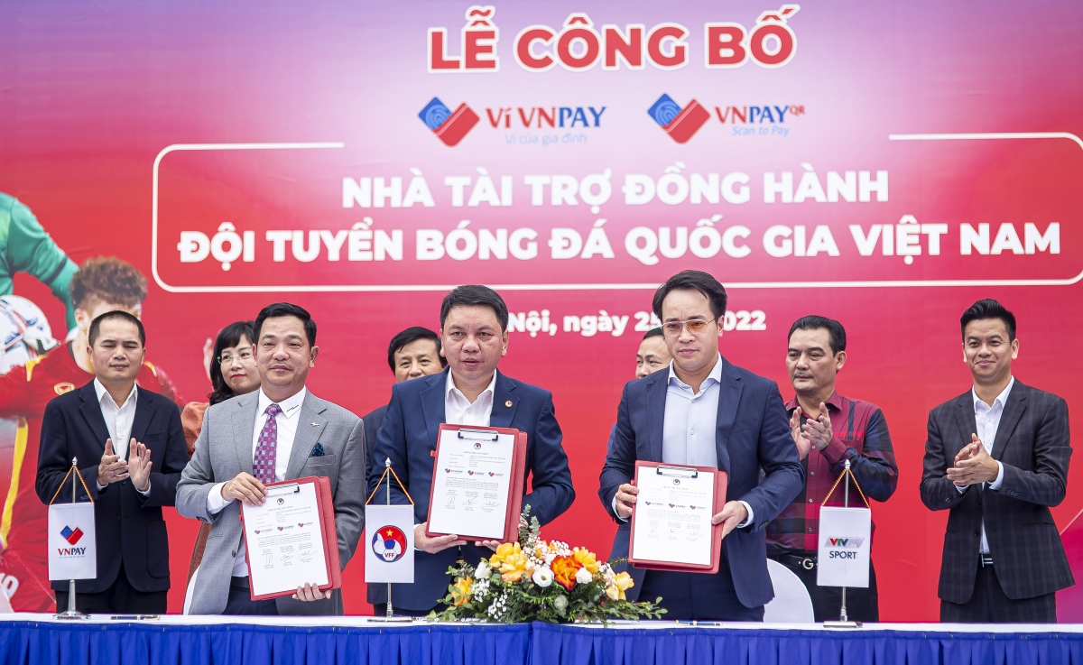 VNPAY ký kết hợp tác với VFF, đồng hành cùng các đội tuyển bóng đá quốc gia Việt Nam - Ảnh 2.