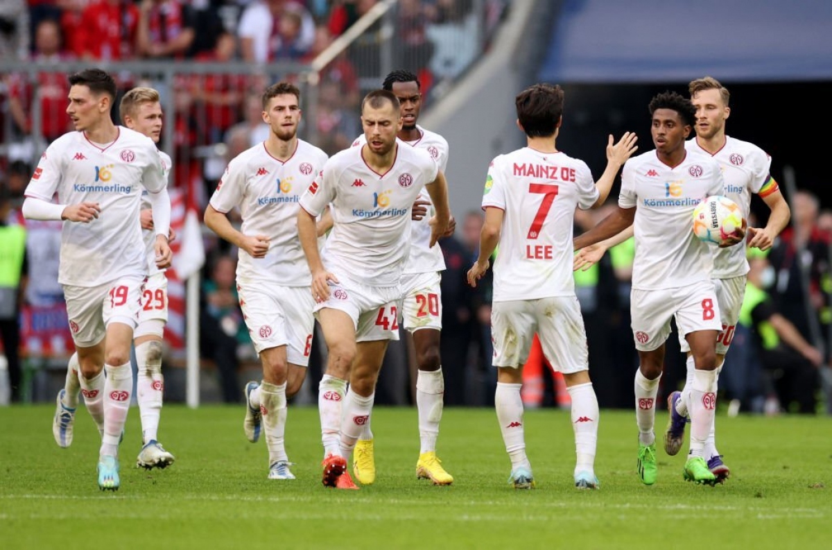 Bayern Munich tạm chiếm ngôi đầu Bundesliga sau khi &quot;đánh tennis&quot; với Mainz - Ảnh 6.