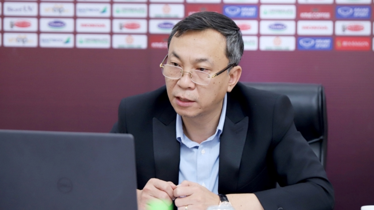 Lãnh đạo VFF phản đối việc Singapore muốn chọn sân cỏ nhân tạo đá AFF Cup 2022 - Ảnh 1.
