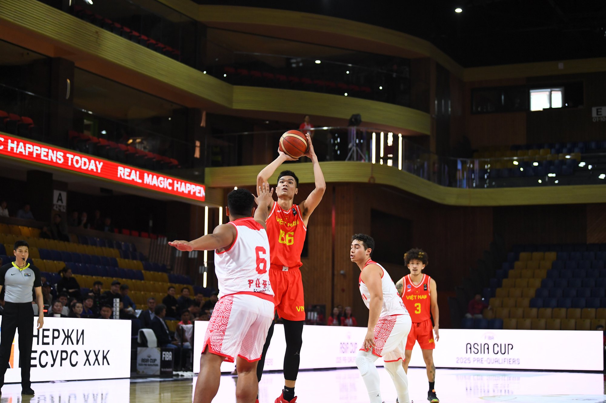 HLV Matt Van Pelt hào hứng chờ đợi màn đối đầu với Thái Lan tại FIBA Asia Cup 2025 - Ảnh 3.