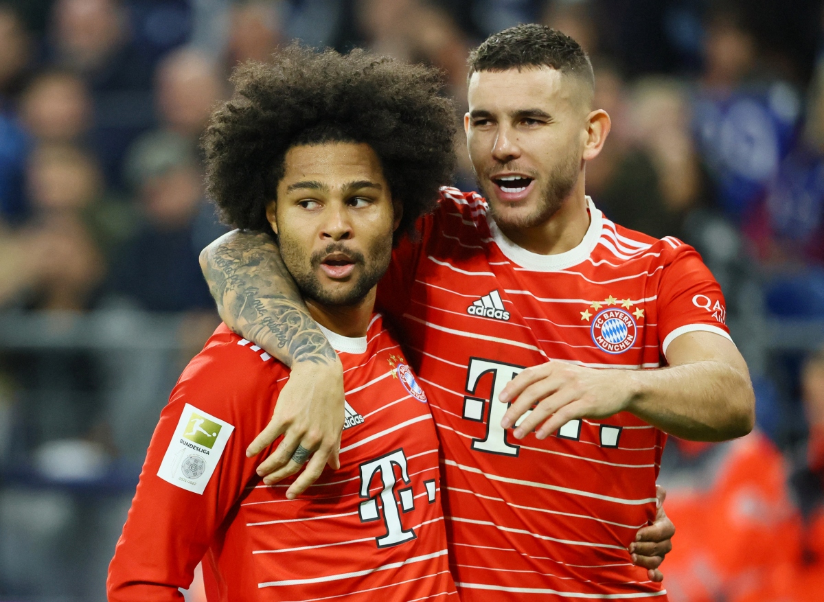 Thắng dễ Schalke, Bayern vững vàng trên đỉnh Bundesliga trước World Cup - Ảnh 3.