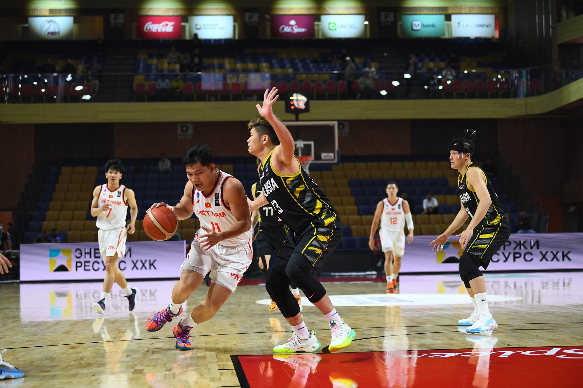 Đội tuyển bóng rổ Việt Nam dừng bước ở vòng sơ loại FIBA Asia Cup 2025 - Ảnh 2.