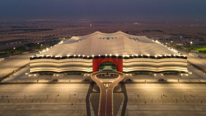 Hôm nay khai mạc World Cup 2022: Bí ẩn trong 'túp lều' giữa sa mạc - Ảnh 1.