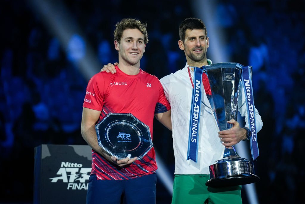 Djokovic vô địch ATP Finals, cân bằng kỷ lục với Federer - Ảnh 8.