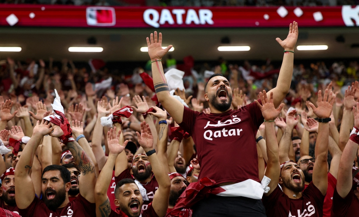Chủ nhà Qatar tạo nên hình ảnh “xưa nay hiếm” trong lịch sử VCK World Cup - Ảnh 2.
