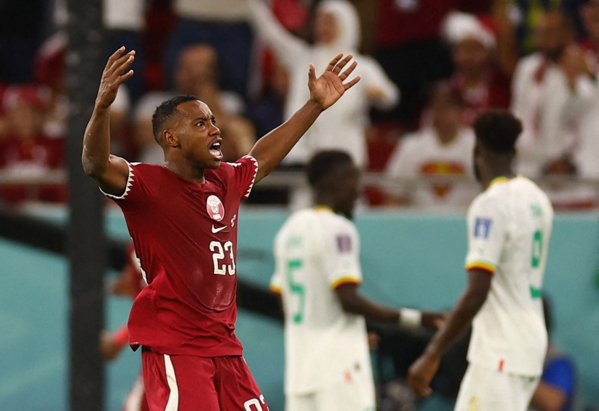 Ghi bàn thắng lịch sử, Qatar vẫn gần như bị loại từ vòng bảng World Cup 2022 - Ảnh 3.