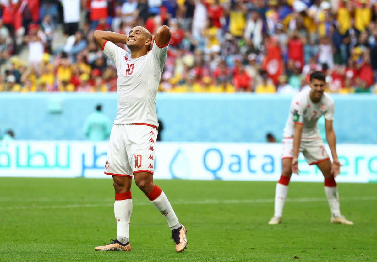 Cầu thủ Tunisia suy sụp sau khi thua Australia - Ảnh 10.