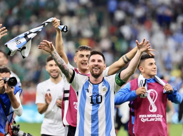 Messi tỏa sáng, Argentina ‘hồi sinh’ - Ảnh 2.