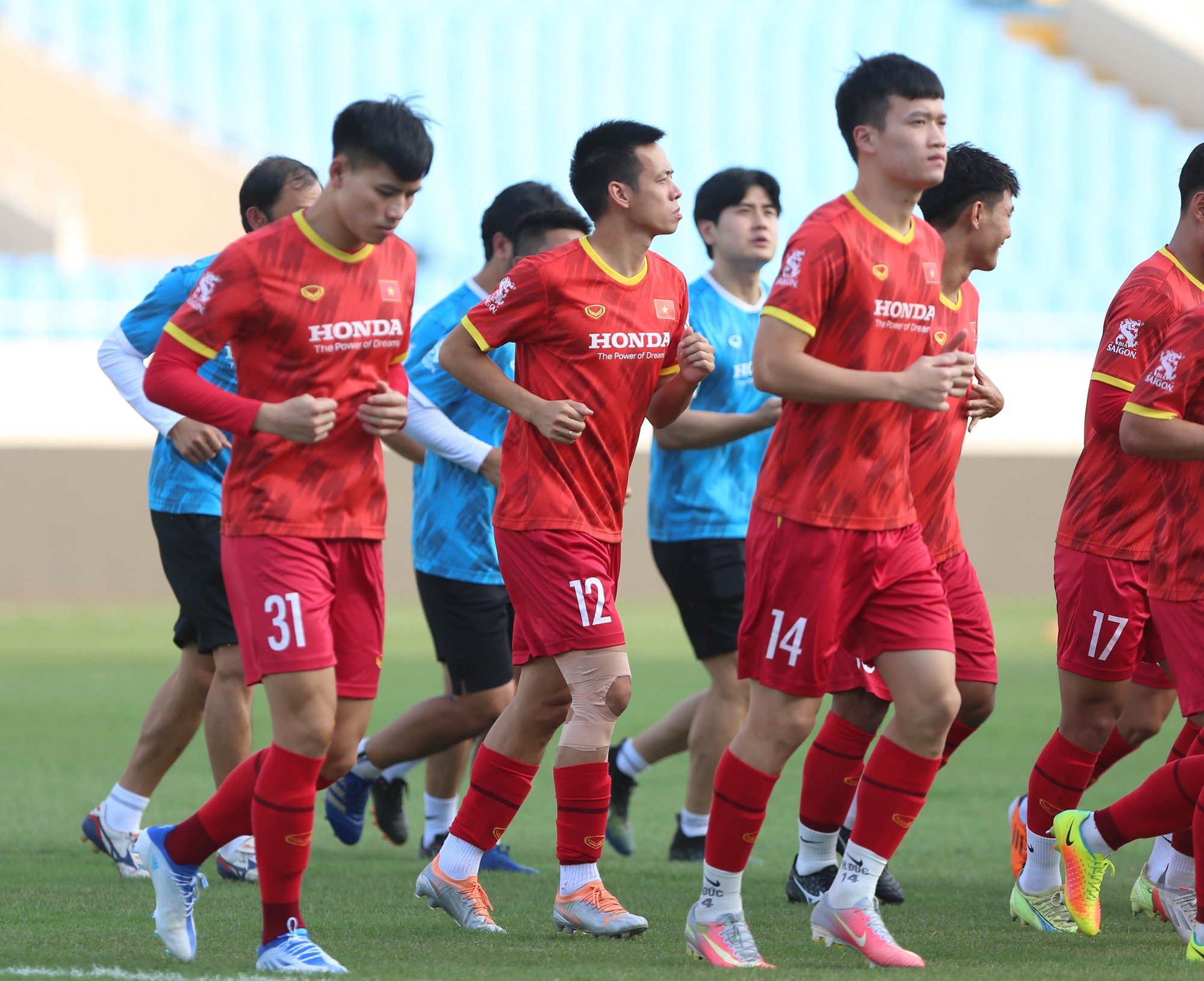 Tuyển Việt Nam đầy đủ lực lượng trước trận đấu với CLB Dortmund - Ảnh 7.