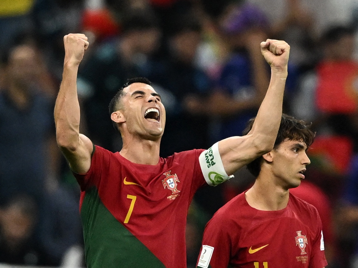 Ronaldo ăn mừng nhầm bàn thắng của Bruno, hụt kỷ lục ở World Cup - Ảnh 1.
