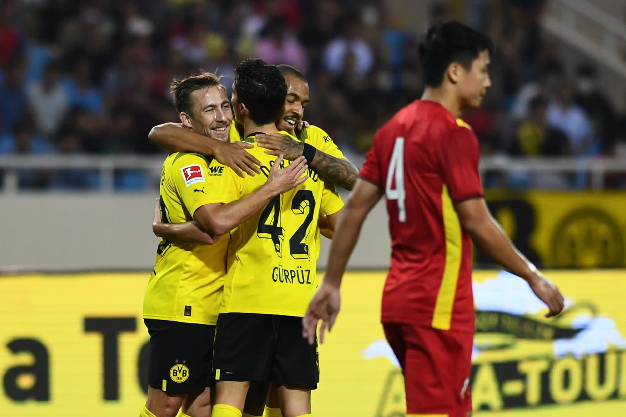 Tuấn Hải, Hùng Dũng phát hiện sự cố trận Việt Nam vs Dortmund - Ảnh 8.