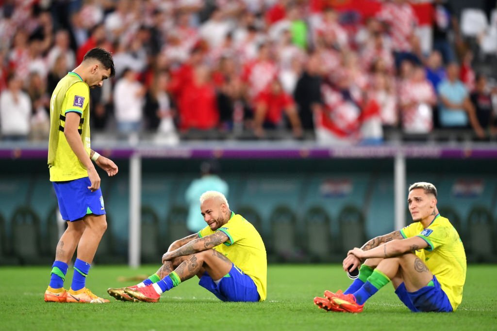 Neymar khóc nức nở khi Brazil thua cay đắng trước Croatia - Ảnh 3.