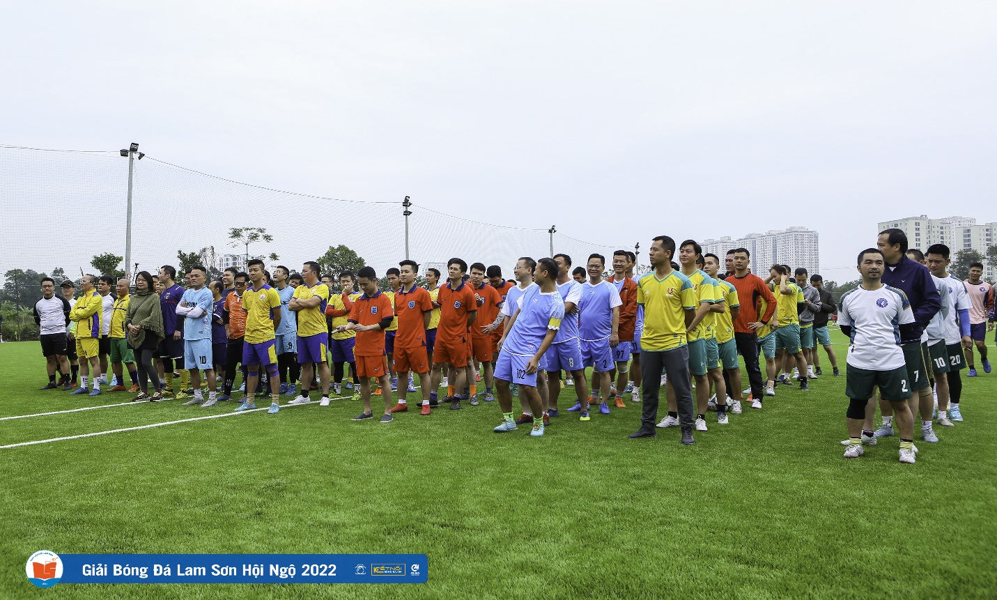Giải bóng đá Cúp Lam Sơn hội ngộ 2022 thành công tốt đẹp - Ảnh 1.