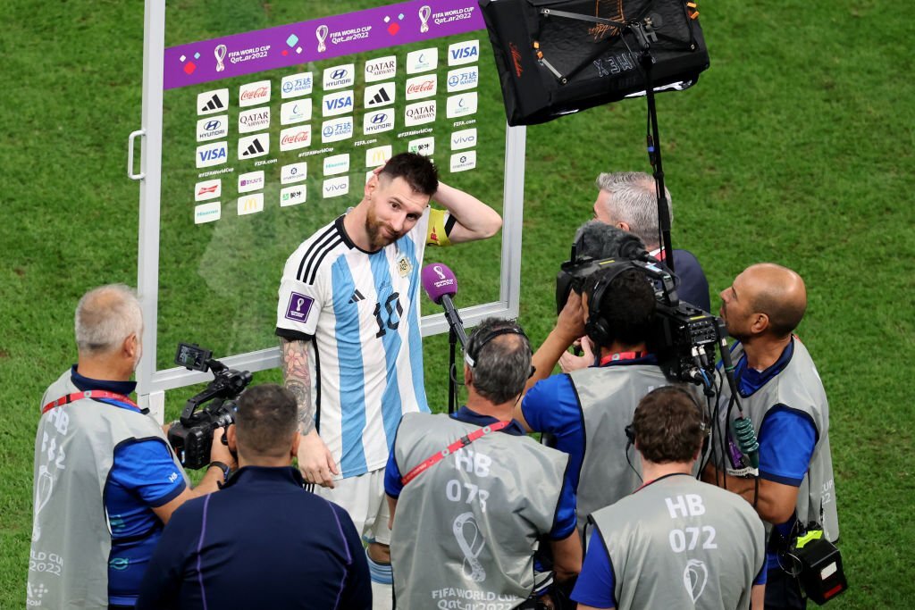 Messi vỡ òa hạnh phúc khi giúp Argentina vào chung kết World Cup 2022 - Ảnh 8.