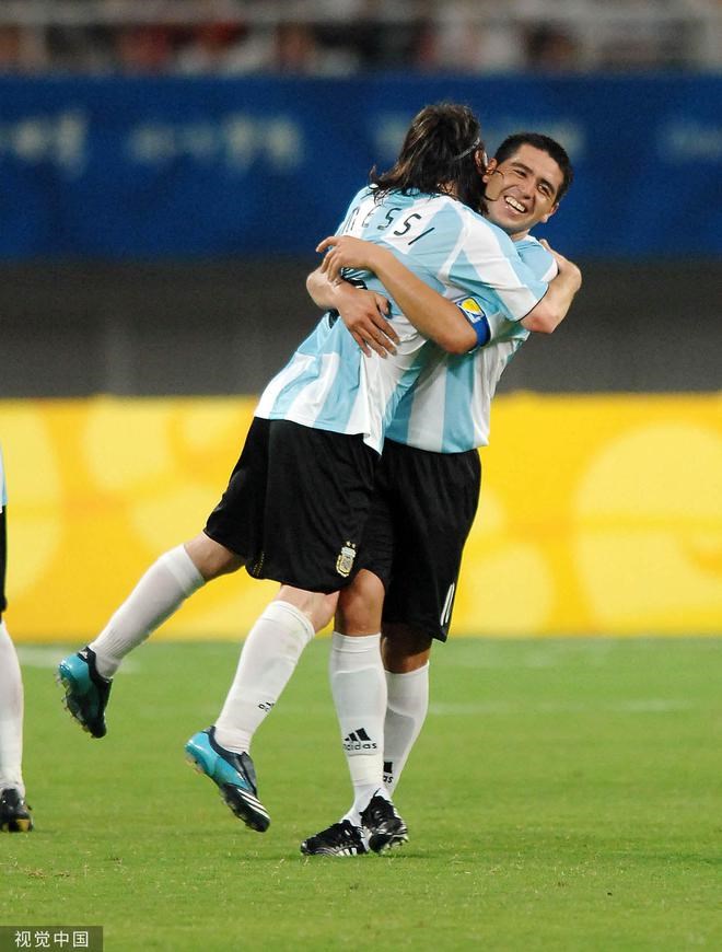 Hơn cả một trận chung kết, Messi quyết thắng vì 440 triệu CĐV Nam Mỹ - Ảnh 2.