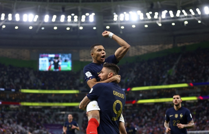 Pháp 2 lần liên tiếp vào chung kết World Cup: Đừng xem thường bản lĩnh Deschamps - Ảnh 4.