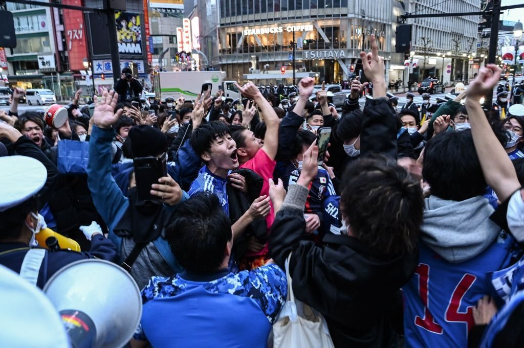 Fan vỡ òa sung sướng khi Nhật Bản tạo địa chấn, giành vé knock-out World Cup 2022 - Ảnh 5.