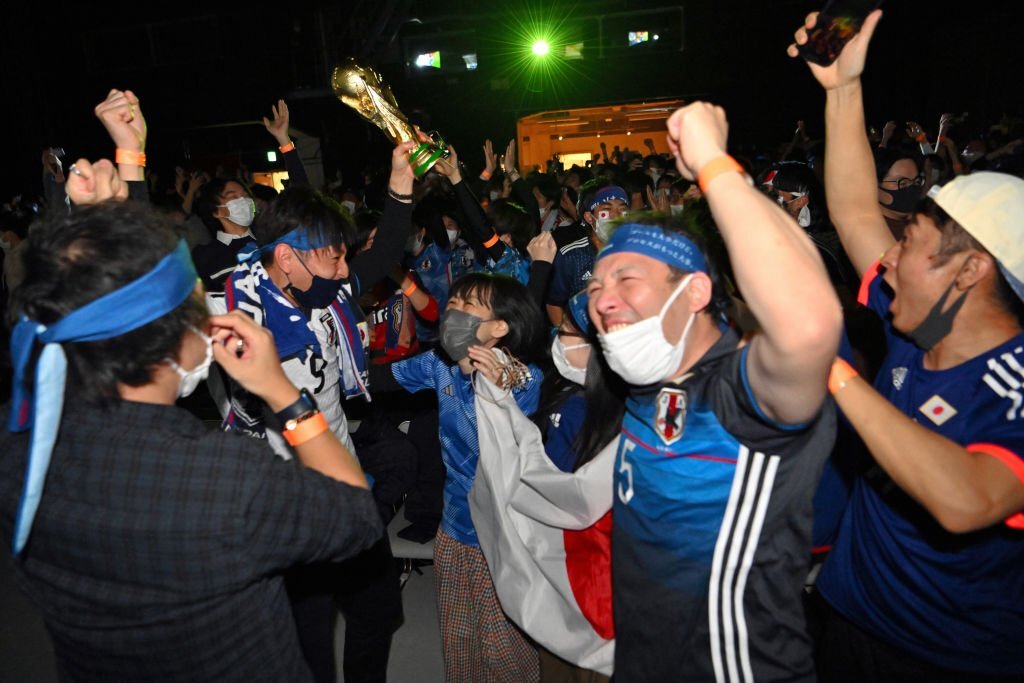 Fan vỡ òa sung sướng khi Nhật Bản tạo địa chấn, giành vé knock-out World Cup 2022 - Ảnh 2.