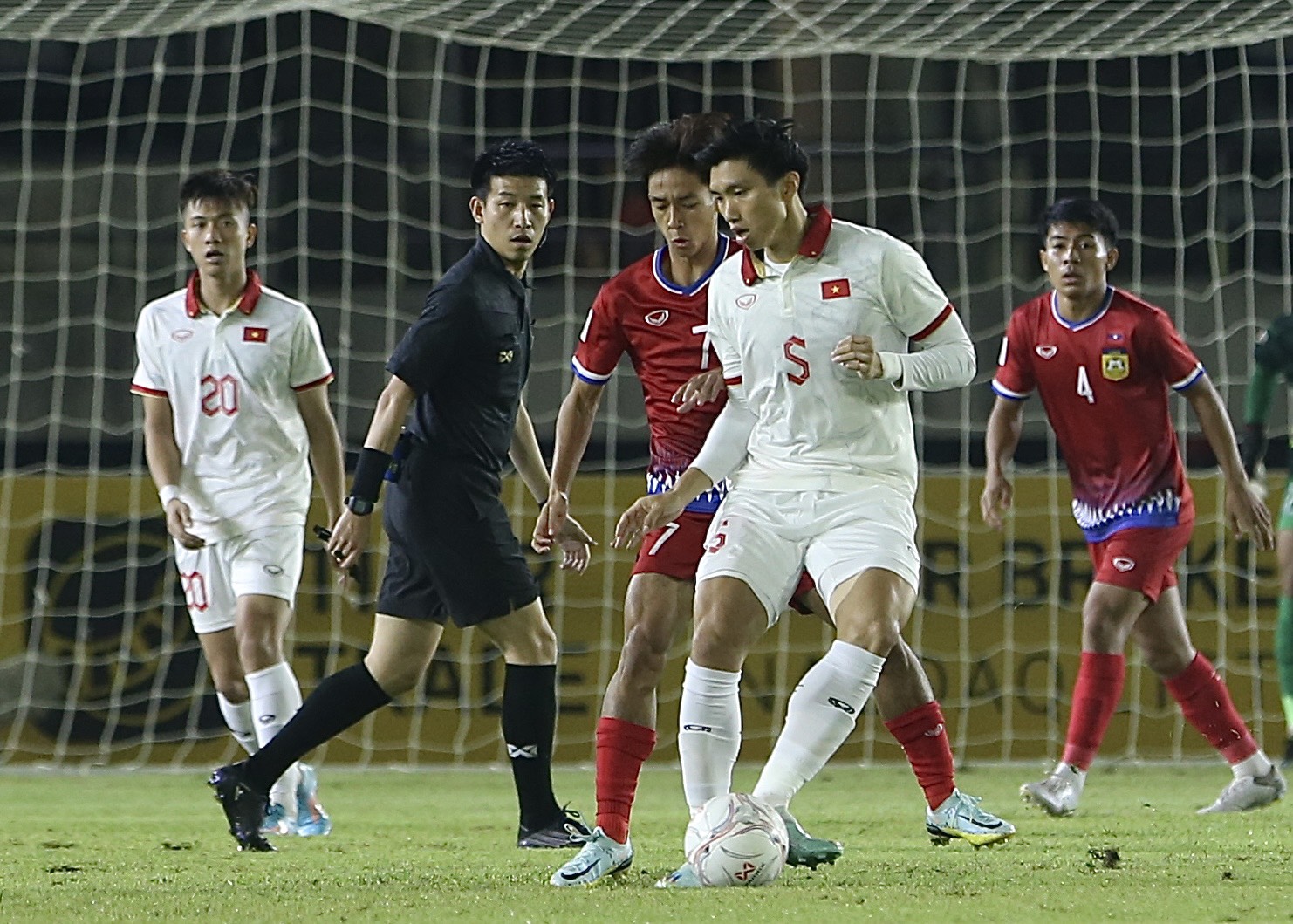 Tiến Linh 'mở tài khoản' cho đội tuyển Việt Nam tại AFF Cup 2022 - Ảnh 7.