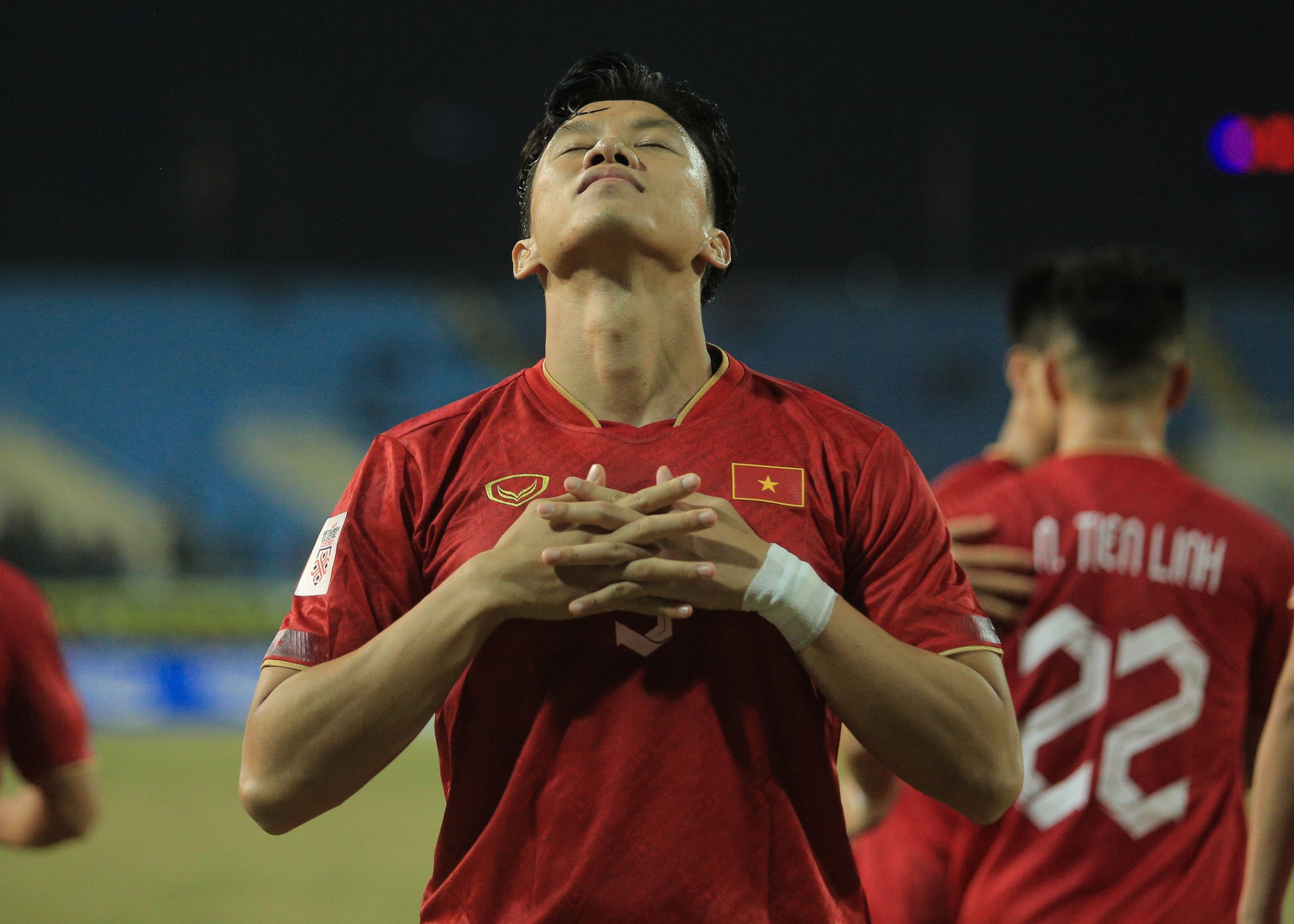 Quế Ngọc Hải ăn mừng theo phong cách của Ronaldo khi ghi bàn cho tuyển Việt Nam - Ảnh 2.