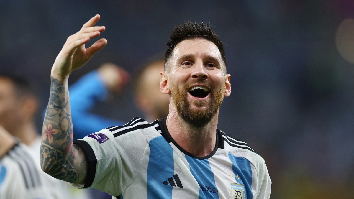 Sút tung lưới Australia, Messi cán cột mốc ấn tượng trong sự nghiệp - Ảnh 1.