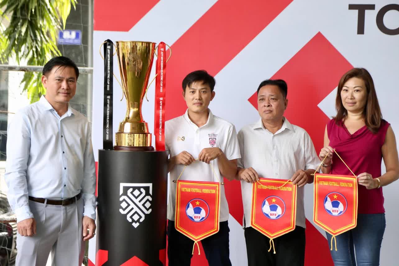 Bóng đá Việt Nam tối ngày 3/12: Cúp vàng AFF Cup 2022 tới Việt Nam - Ảnh 1.