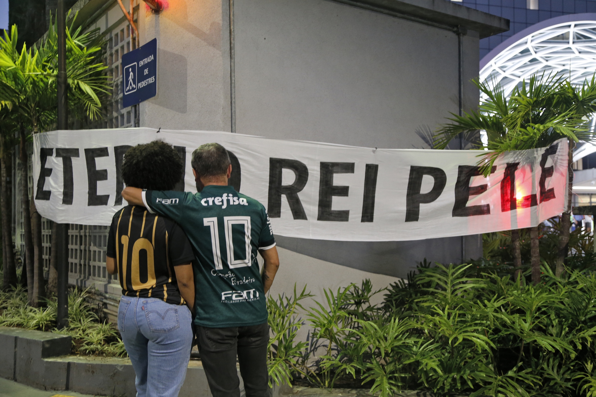 Brazil tuyên bố quốc tang 3 ngày tưởng nhớ Pele - vận động viên vĩ đại nhất mọi thời đại - Ảnh 2.
