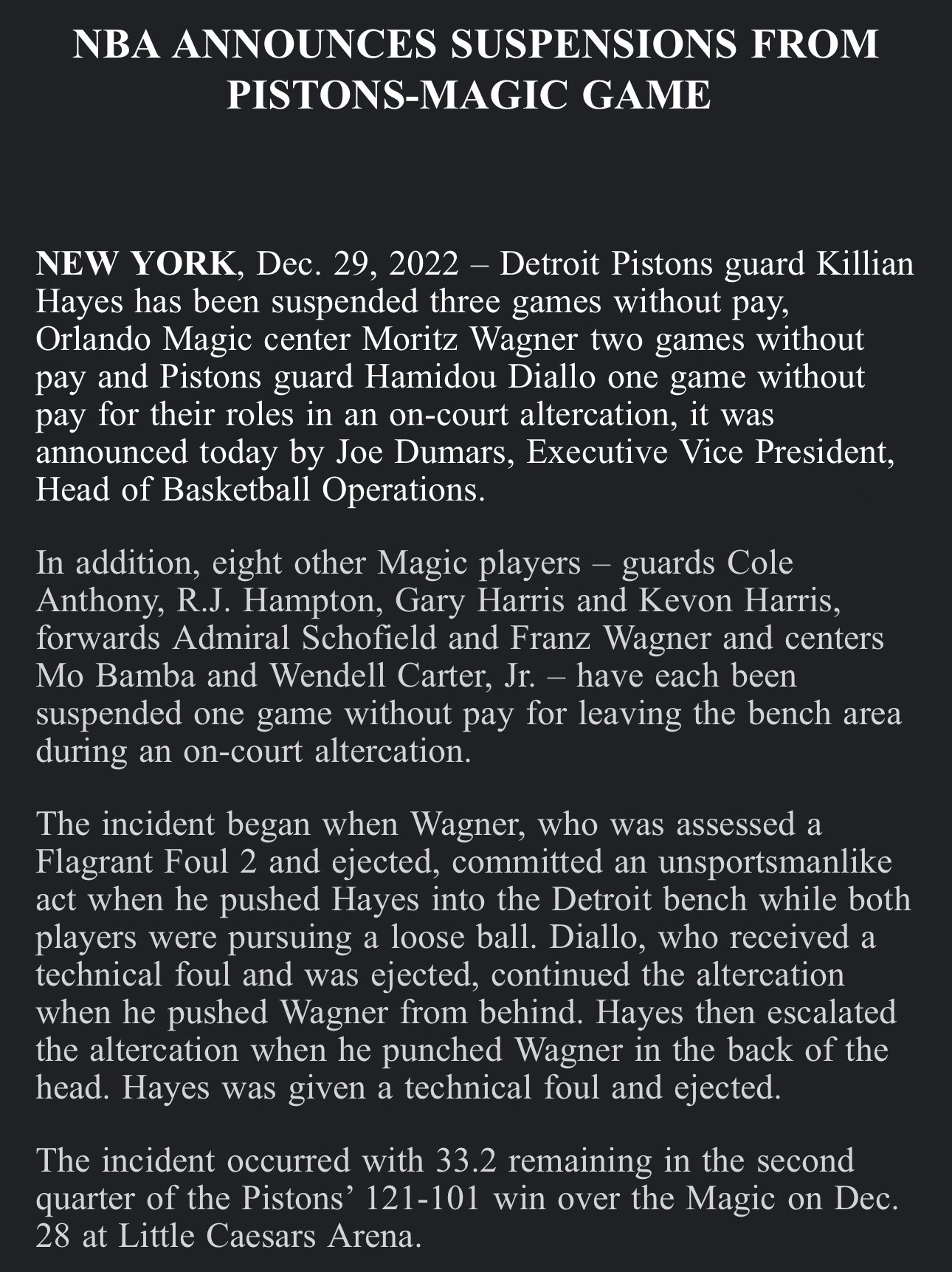 NBA treo giò 11 cầu thủ sau vụ xô xát giữa Pistons và Magic - Ảnh 1.