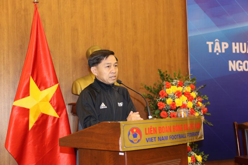 Việt Nam có 3 trọng tài, giám sát được bổ nhiệm làm nhiệm vụ tại AFF Cup 2022 - Ảnh 2.