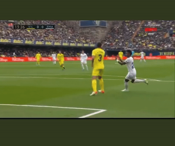 Hậu vệ Villarreal thoát án phạt dù vung cùi chỏ thẳng mặt sao trẻ Real Madrid - Ảnh 1.