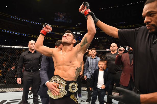 Rafael dos Anjos: Chiến binh kỳ cựu không ngại thách thức - Ảnh 3.