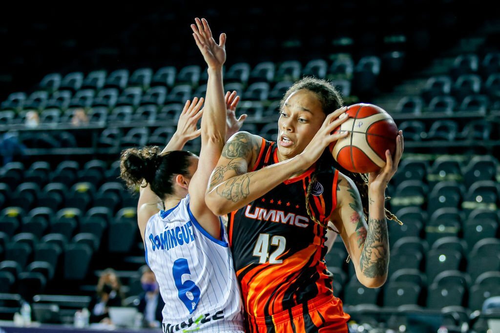 Ngôi sao bóng rổ nữ Mỹ Brittney Griner bị bắt tại Nga