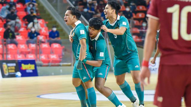 Xếp trên Việt Nam, futsal Indonesia vẫn lo lắng với thông bị cắt suất dự SEA Games 31 - Ảnh 1.