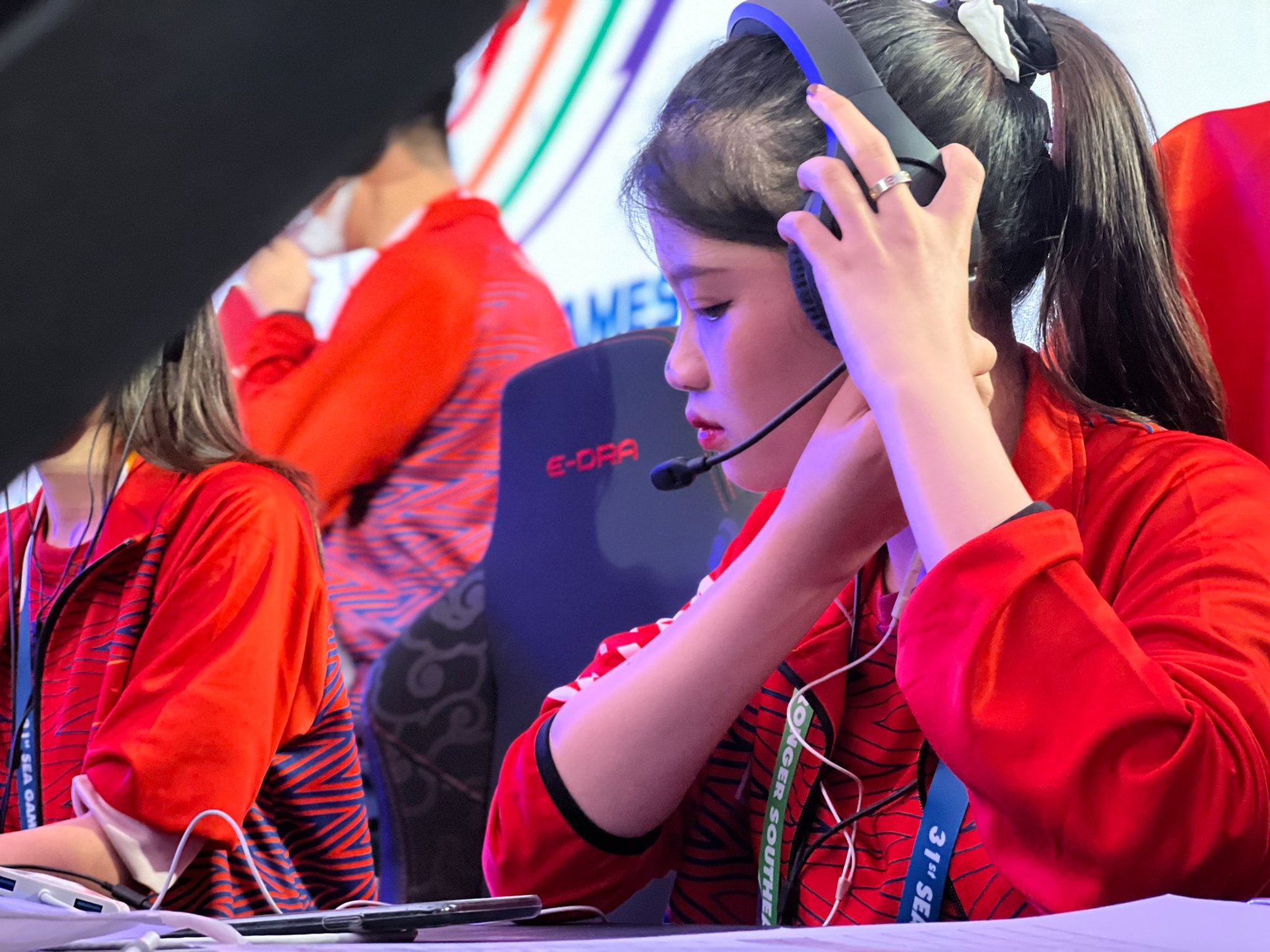Khép lại giấc mơ vàng tại SEA Games 31, tuyển Tốc Chiến nữ Việt Nam khẳng định sẽ “phục thù trong tương lai - Ảnh 4.