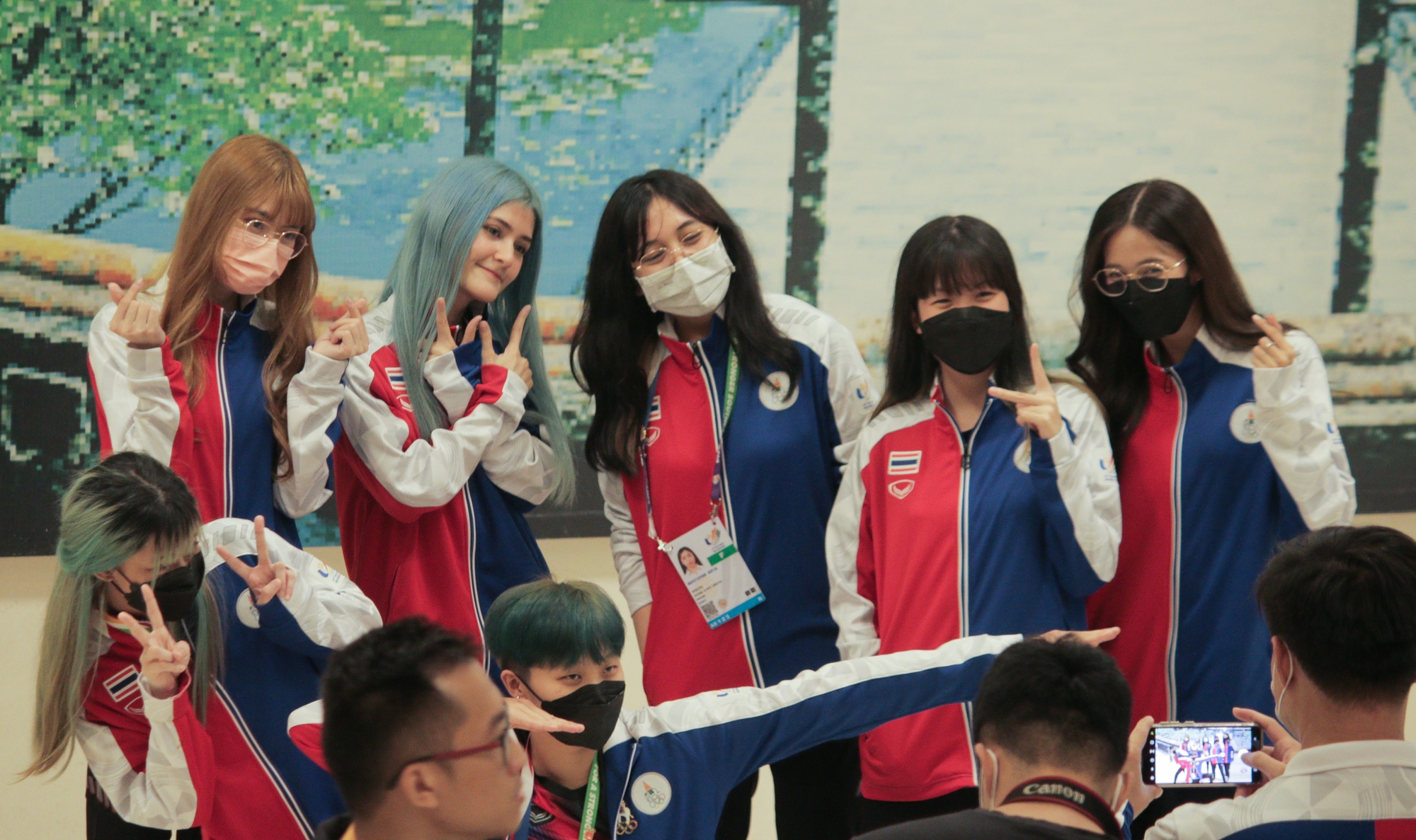 Khép lại giấc mơ vàng tại SEA Games 31, tuyển Tốc Chiến nữ Việt Nam khẳng định sẽ “phục thù trong tương lai - Ảnh 11.