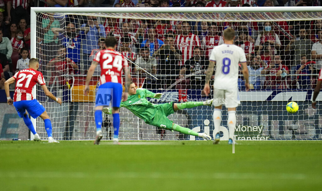 Winning close to Real, Atletico successfully consolidated their position in the top 4 of the La Liga table - Photo 5.