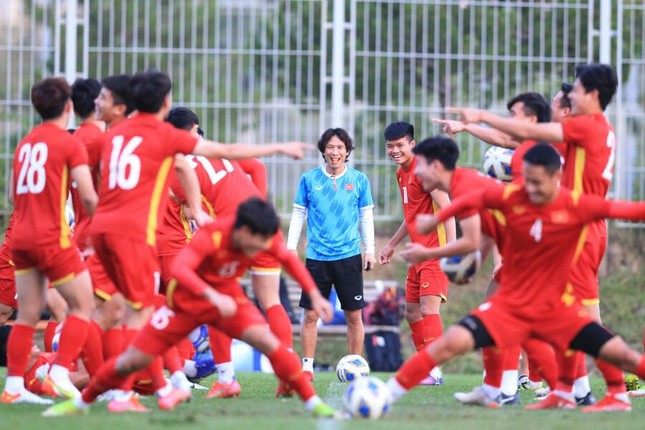 Coach Kong Wujun sent a message to Coach Park Hengrui in a Korean newspaper - photo 3.