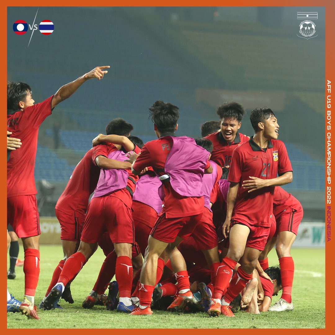  Báo Lào: “Đả bại Thái Lan để vào Chung kết, U19 Lào khiến cả Đông Nam Á và thế giới choáng váng” - Ảnh 1.