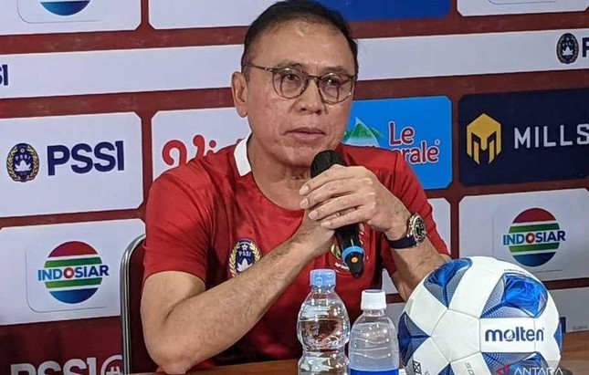 CĐV Indonesia tấn công cầu thủ Myanmar, lo ngại cho U16 Việt Nam - Ảnh 2.