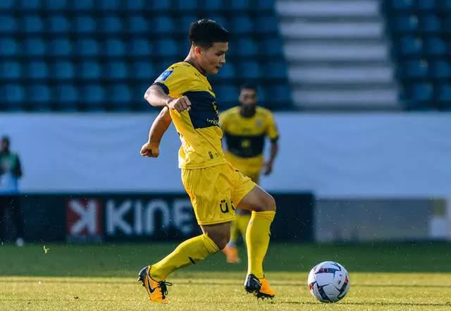 'Quang Hải đóng vai trò quan trọng ở Pau FC, cậu ấy sẽ sớm kiến tạo và ghi bàn' - Ảnh 1.