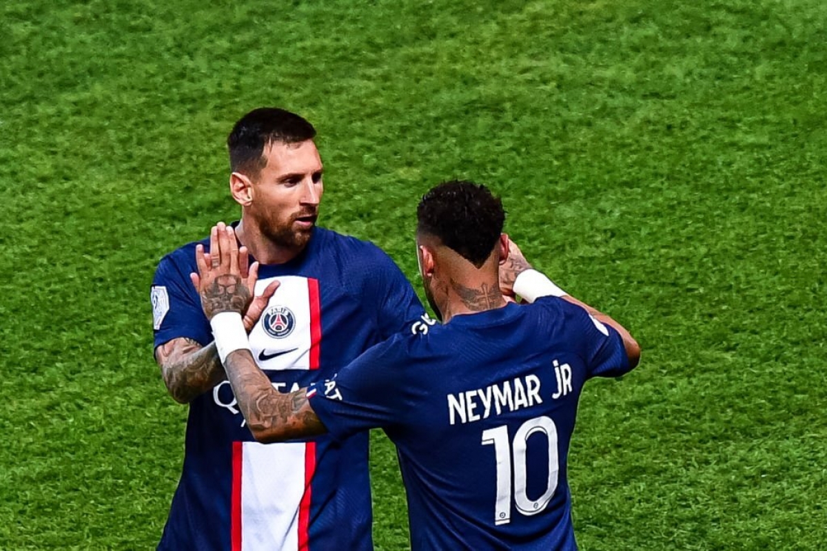 Mbappe muốn Neymar ra đi, PSG ''loạn phòng thay đồ'' - Ảnh 2.