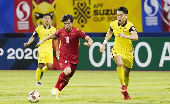 HLV hai đội tuyển Malaysia và Singapore coi Việt Nam là 'thế lực số một' - Ảnh 1.